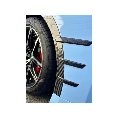 AUTOTECKNIC DRY CARBON FRONT FENDER ARCH TRIM SET - G87 M2 | BM-0054