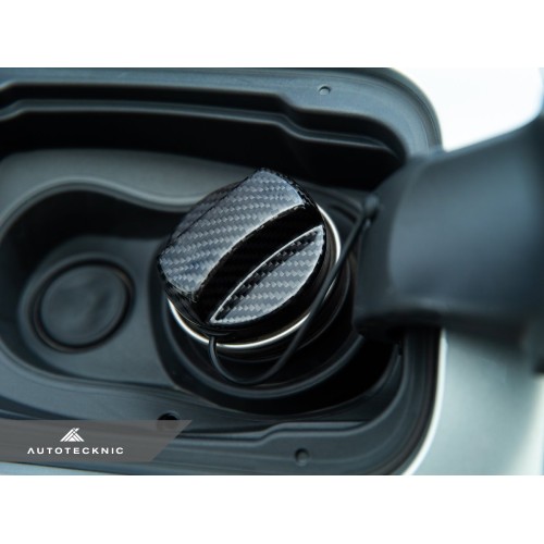 AutoTecknic Dry Carbon Competition Fuel Cap Cover - F90 M5 / G30 5-SERIES | G11/ G12 7-SERIES | F01 F02 7 Series | F01 F02 7 Series | F85 X5M | F86 X6M | F20 1-SERIES | F32 4-SERIES | F06/ F12/ F13 6-SERIES | G05 X5 | G06 X6 | G07 X7 | G42 2-SERIES COUPE